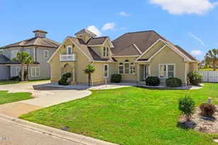 1019 Ridgewood Dr, North Myrtle Beach, SC 29582 - Photo 2
