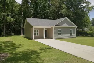 111 E Oliver St, Whiteville, NC 28472 - Photo 2