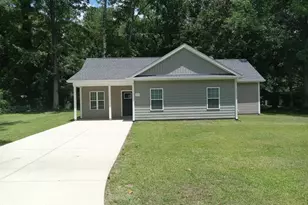 111 E Oliver St, Whiteville, NC 28472 - Photo 1