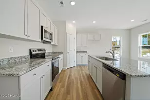 277 Ashley Hts Dr, Aberdeen, NC 28315 - Photo 8