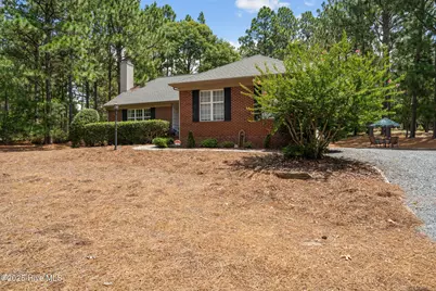 265 Longleaf Drive, West End, NC 27376 - Photo 4