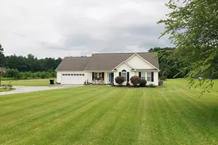 11061 Peacock Rd, Chadbourn, NC 28431 - Photo 2