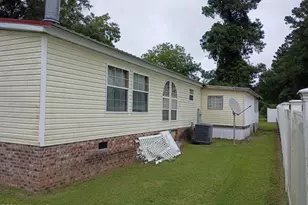 1268 Fred Powell Rd, Whiteville, NC 28472 - Photo 4