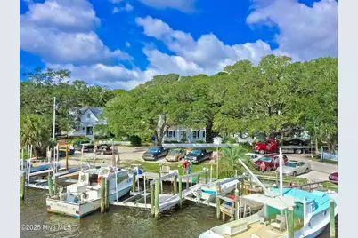 716 N Atlantic Avenue, Southport, NC 28461 - Photo 4