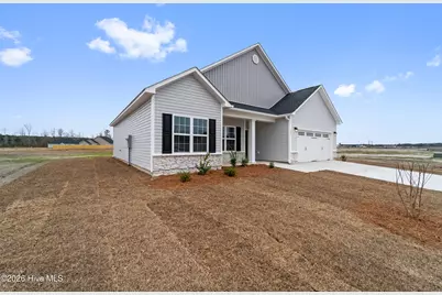 127 Sanctuary Street, Jacksonville, NC 28546 - Photo 2