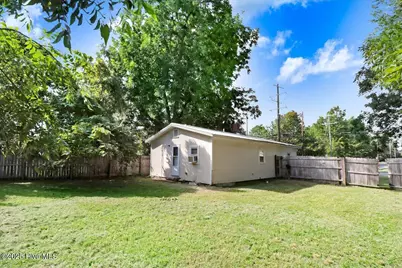 706 Caswell Street, Smithfield, NC 27577 - Photo 4