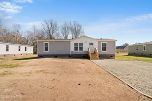 6745 Lewis Dr SE, Winnabow, NC 28479 - Photo 2