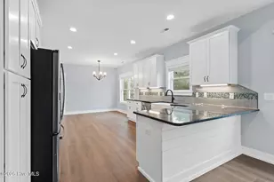 202 NE 33rd St, Oak Island, NC 28465 - Photo 6