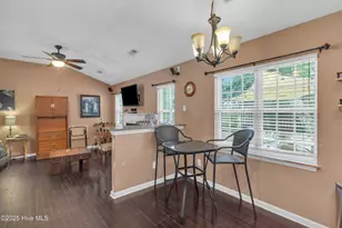 1409 Faulkenberry Rd, Wilmington, NC 28409 - Photo 6