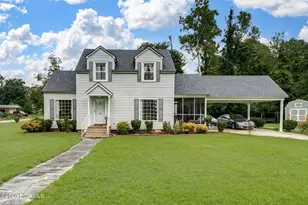 403 E Hill St, Warsaw, NC 28398 - Photo 1