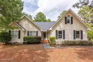 102 Seminole Ct, West End, NC 27376 - Photo 1