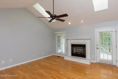 102 Seminole Court, West End, NC 27376 - Photo 4