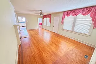 617 N Church St St, Mount Olive, NC 28365 - Photo 2