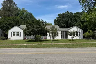 617 N Church St St, Mount Olive, NC 28365 - Photo 1