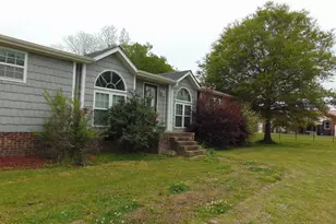267 6th St, Aurora, NC 27806 - Photo 6