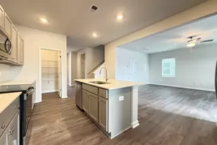 1098 Hanson Dr, Leland, NC 28451 - Photo 8