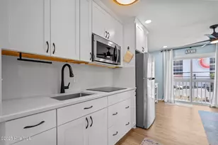 105 Tennessee Ave, Carolina Beach, NC 28428 - Photo 10