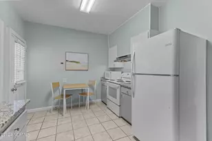 1406 Evans St, Morehead City, NC 28557 - Photo 10