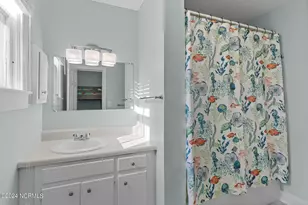 1406 Evans St, Morehead City, NC 28557 - Photo 16