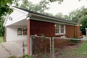 2803 Carey Rd, Kinston, NC 28504 - Photo 8