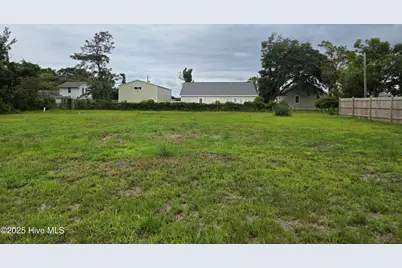 3100 Bridges Street, Morehead City, NC 28557 - Photo 1