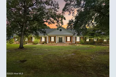 518 Edgewood Circle, Whiteville, NC 28472 - Photo 2