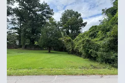 1909 Aycock Avenue, New Bern, NC 28562 - Photo 1