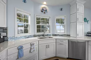 8722 Emerald Plantation Rd, Emerald Isle, NC 28594 - Photo 24