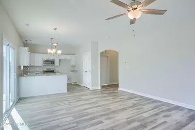 711 Jasmine Lane, Jacksonville, NC 28546 - Photo 8