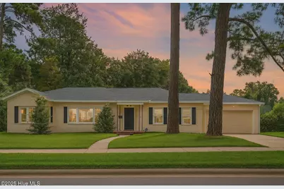 827 Colonial Drive, Wilmington, NC 28403 - Photo 1