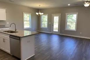 112 Chester Pl, Pikeville, NC 27863 - Photo 4
