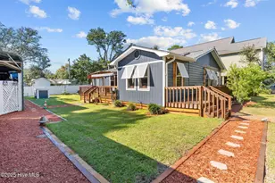 211 NE 55th St, Oak Island, NC 28465 - Photo 34
