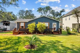 211 NE 55th St, Oak Island, NC 28465 - Photo 44