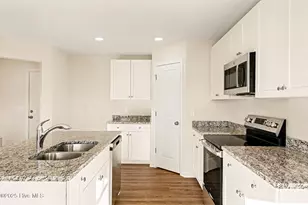 45 E Emily Gardens Dr, Selma, NC 27576 - Photo 10