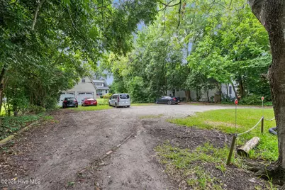 215 Pollock Street, New Bern, NC 28560 - Photo 64