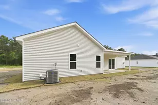 2612 Fountaintown Rd, Chinquapin, NC 28521 - Photo 60