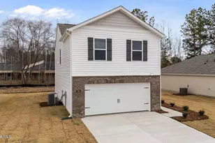 349 Wellspring Dr, Rocky Mount, NC 27804 - Photo 2