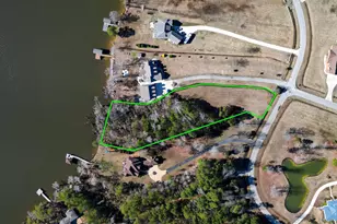 118 Dockery Dr, Hertford, NC 27944 - Photo 1