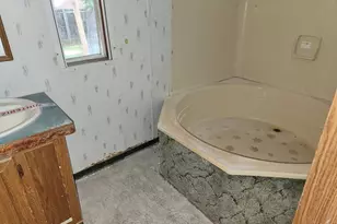 317 Newsome Grove Rd, Ahoskie, NC 27910 - Photo 6
