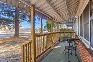 806 S 16th St, Wilmington, NC 28401 - Photo 2