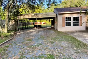21140 Airbase Rd, Wagram, NC 28396 - Photo 16