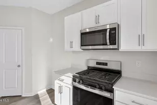147 Starlight St, Sanford, NC 27330 - Photo 8