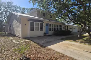 137 NW 9th St, Oak Island, NC 28465 - Photo 2