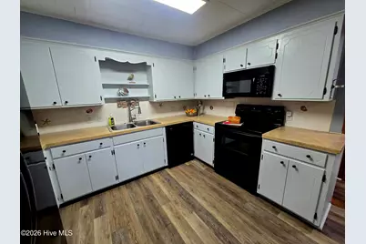 137 NW 9th Street, Oak Island, NC 28465 - Photo 4