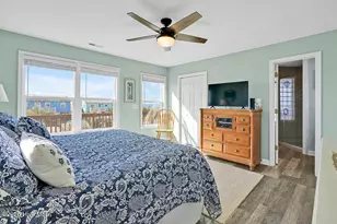 318 E Beach Dr, Oak Island, NC 28465 - Photo 30
