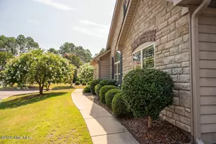 123 W Chelsea Ct, Southern Pines, NC 28387 - Photo 8