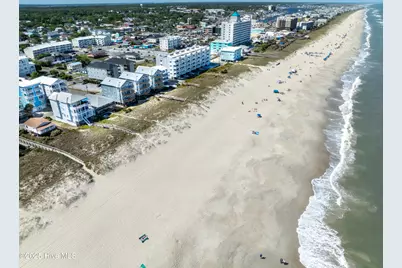 200 S Lake Park Boulevard S #3b, Carolina Beach, NC 28428 - Photo 20