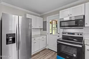 198 E Boiling Spring Rd, Southport, NC 28461 - Photo 18