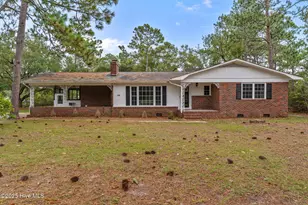 198 E Boiling Spring Rd, Southport, NC 28461 - Photo 1