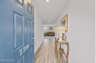 2200 Carriage Dr, Kinston, NC 28504 - Photo 2